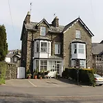 St John's Incl Off-site Leisure Club Pensionat