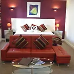 St John's Incl Off-site Leisure Club 4*