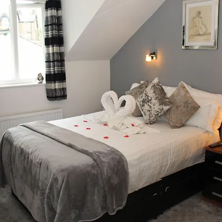 St John's Incl Off-site Leisure Club 4* ウィンダミア