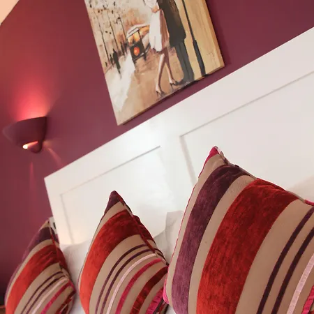 St John's Incl Off-site Leisure Club בית הארחה 4*