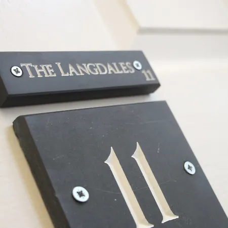 St John's Incl Off-site Leisure Club ゲストハウス 4*