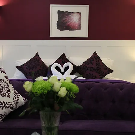 St John's Incl Off-site Leisure Club 4*