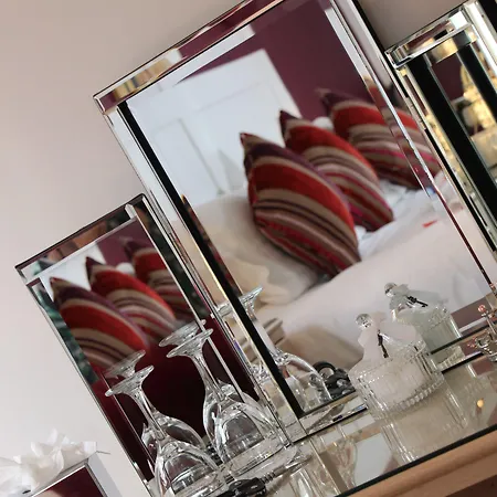 St John's Incl Off-site Leisure Club ゲストハウス