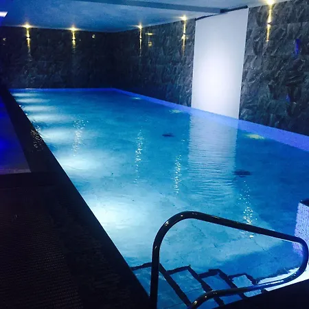 St John's Incl Off-site Leisure Club בית הארחה