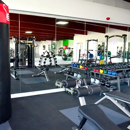 St John's Incl Off-site Leisure Club בית הארחה 4*