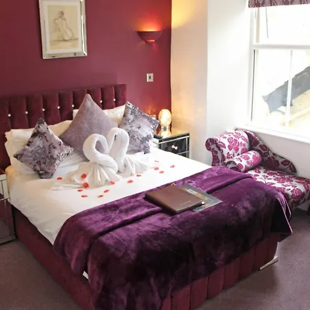 St John's Incl Off-site Leisure Club ويندرمير