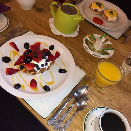 ゲストハウス St John's Incl Off-site Leisure Club ウィンダミア