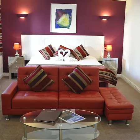 St John's Incl Off-site Leisure Club 4*