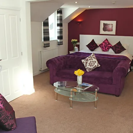 ゲストハウス St John's Incl Off-site Leisure Club 4*